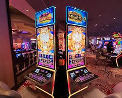 Dashboard toyoslot menampilkan hasil togel dan akses permainan slot Mahjong Ways dalam satu layar